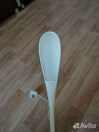 Лампа настольная светодиодная