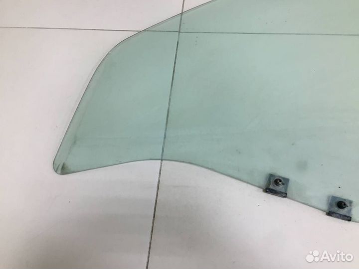 Стекло двери передней левой Renault Sandero 2009-2