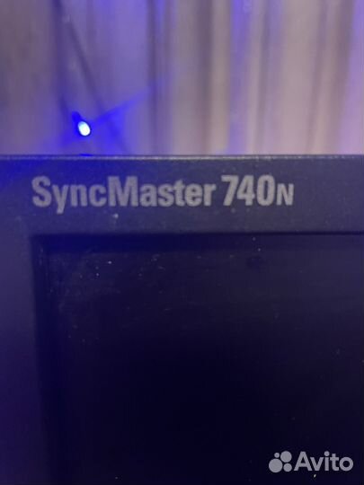 Монитор Samsung