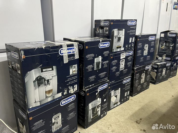 Кофемашина DeLonghi ecam 22.110.B