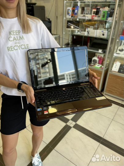 Ноутбук toshiba