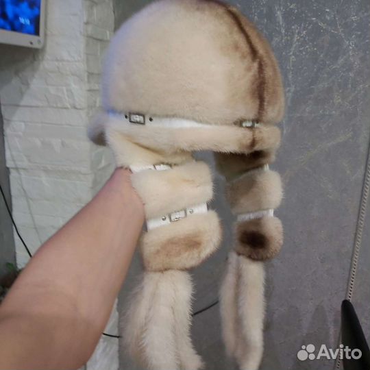 Шапка норковая со вставками из натуральной кожи