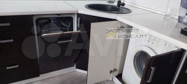 2-к. квартира, 47,9 м², 1/3 эт.