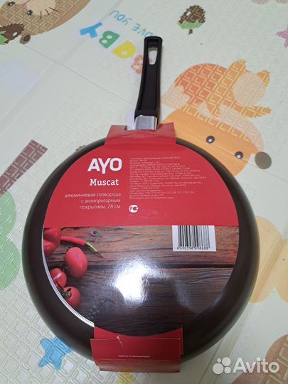 Сковорода 28 см