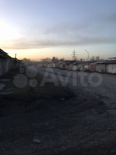 Гараж, > 30 м²