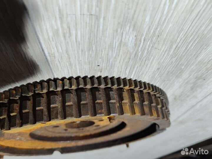 Маховик Megan 1