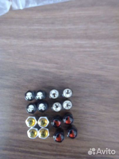 Колпачки на ниппель колеса