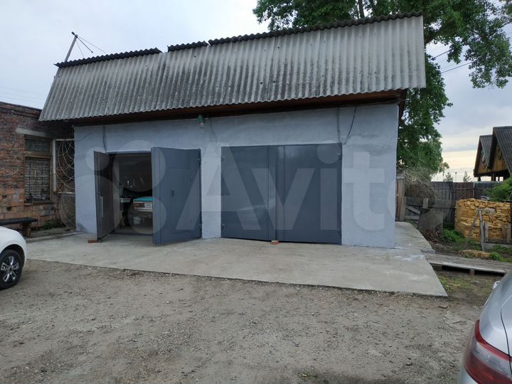 Гараж, > 30 м²