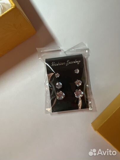 Комплект серёжек