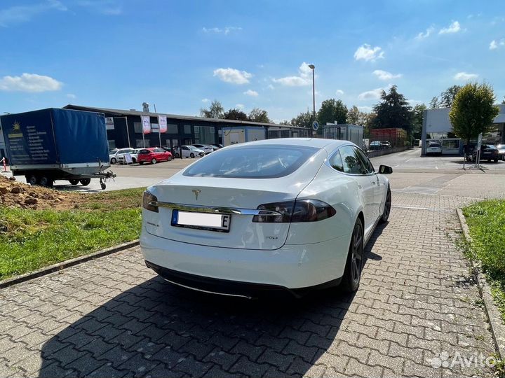 Запчасти б/у Tesla Model S