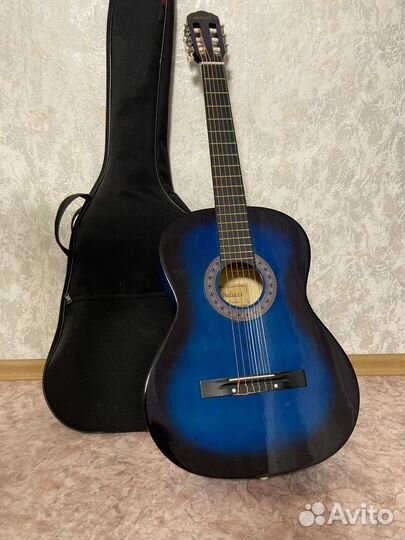 Гитара классическая с чехлом