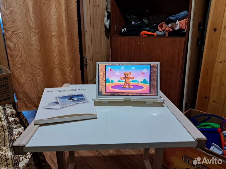 Подставка-увеличитель экрана для смартфона