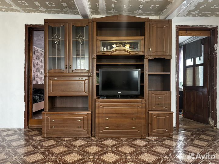 Стенка в гостиную