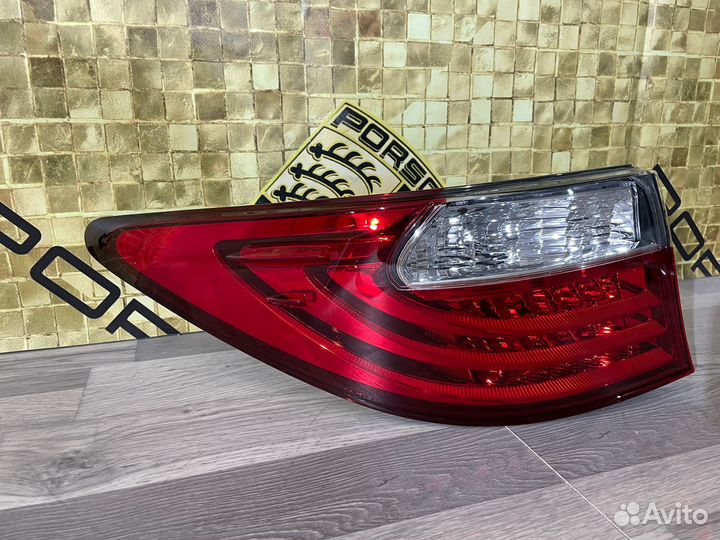 Фонарь задний левый наружный Lexus ES c 2015г