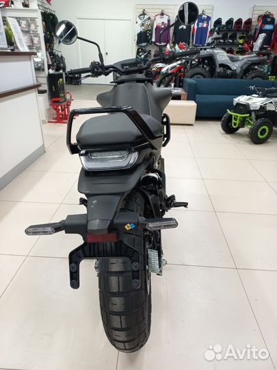 Husqvarna Svartpilen 401 (2024)