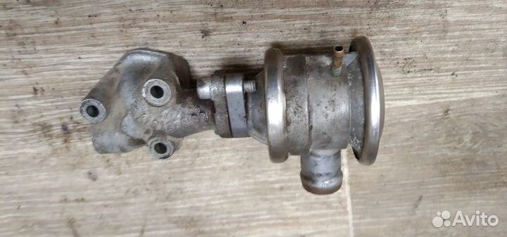 Клапан рециркуляции выхлопных газов Audi A4