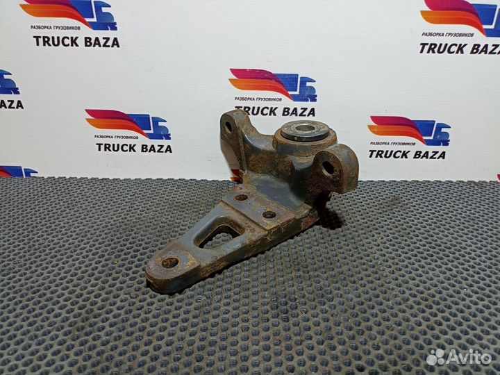 Кронштейн рессоры передней левый Renault Premium