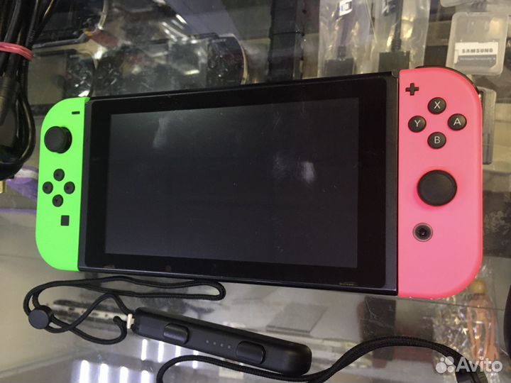 Nintendo Switch 288 Gb Чипованный+32 игры