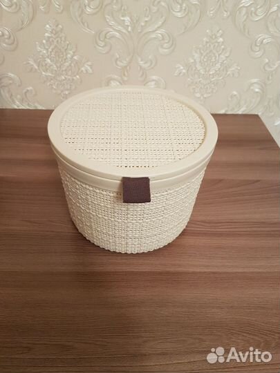 Корзина пластиковая для хранения вещей