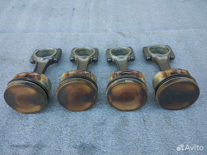 Поршень с шатуном PSA nfu tu5jp4 1,6 109 л.с