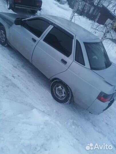 Продам ваз 2110 по запчастям