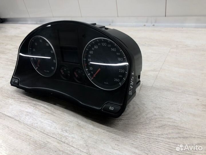 Щиток приборов Volkswagen Jetta 5 седан BLF 2006