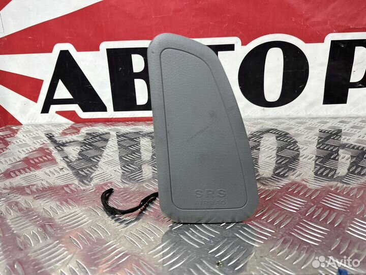 Mercedes Viano 639 Правая подушка в сиденье