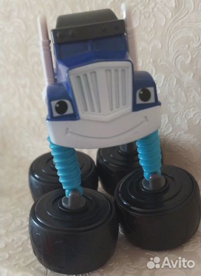 Машинки трансформеры 2 шт