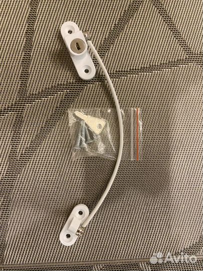 Замок доя окна