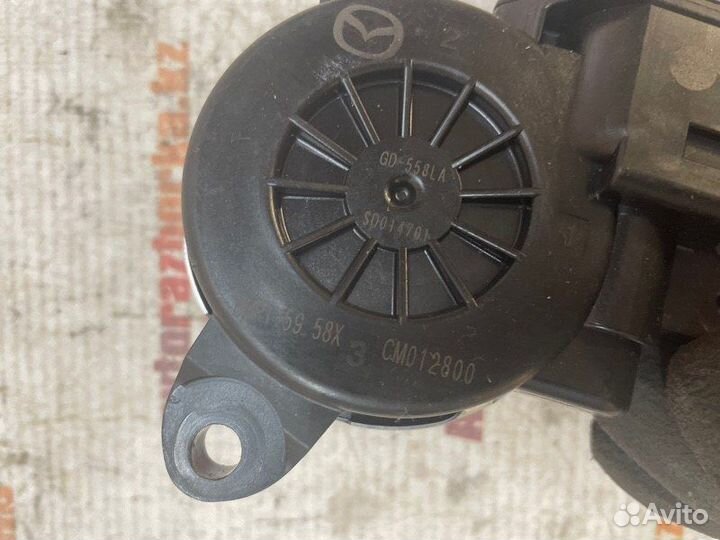 Моторчик стеклоподъемника передний левый Mazda 3