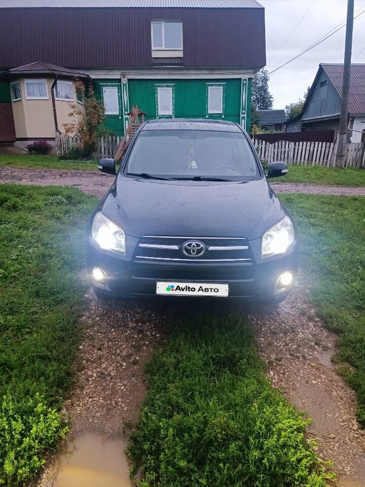 Toyota RAV4: фото владельца