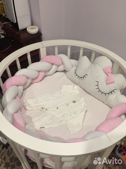 Косичка в кроватку с подушками облачко и сердечко