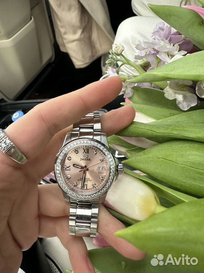 Часы женские jaguar