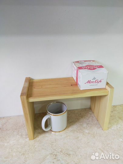 Полка из дерева