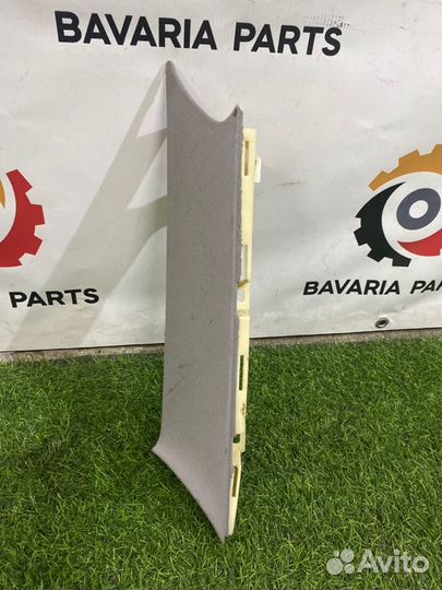 Обшивка форточки задняя левая Audi A8 D3 4.2 BFM