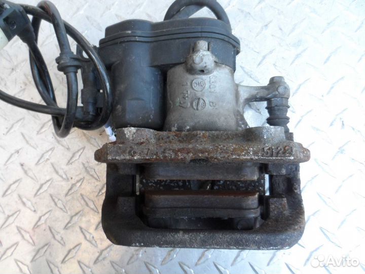 Суппорт задний левый Mercedes M-klasse W166