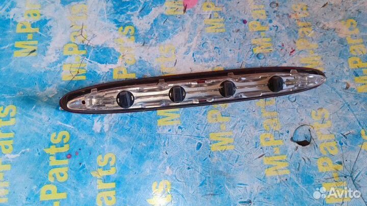 Фонарь задний Mazda Mpv LW3W lwfw 2005