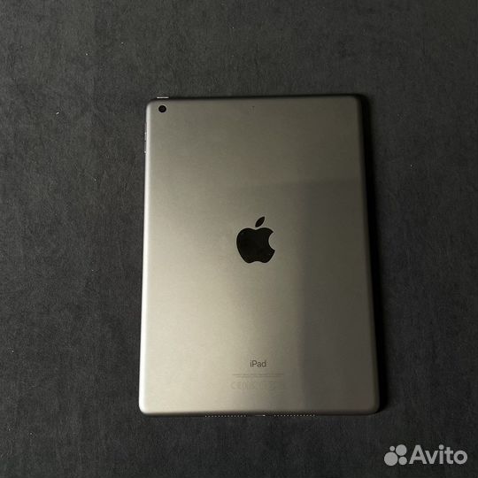 iPad 2017 128 gb space grey