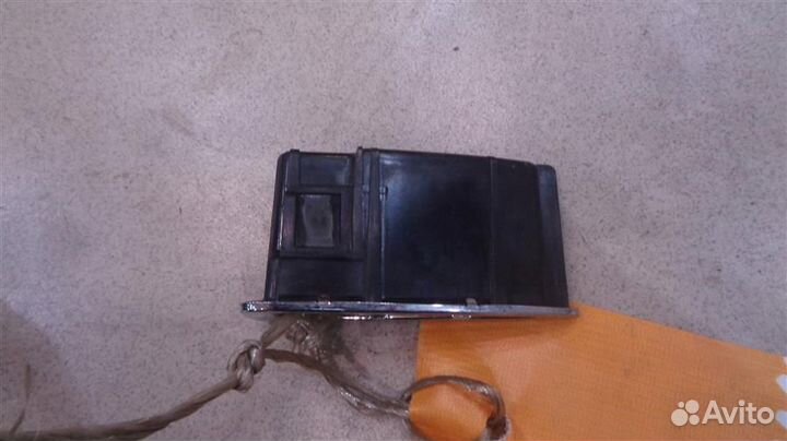 Пепельница двери задней правой Nissan Fuga 2004-2