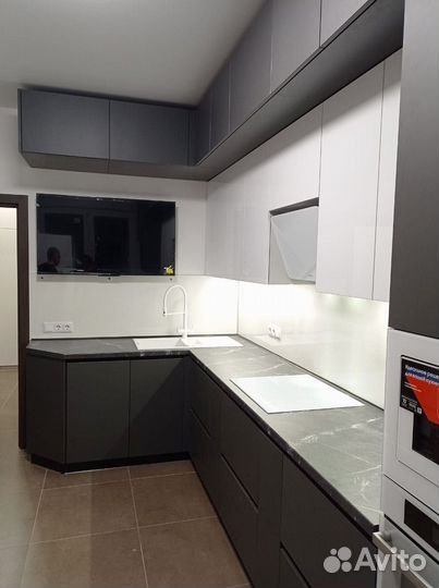 Кухня угловая на заказ