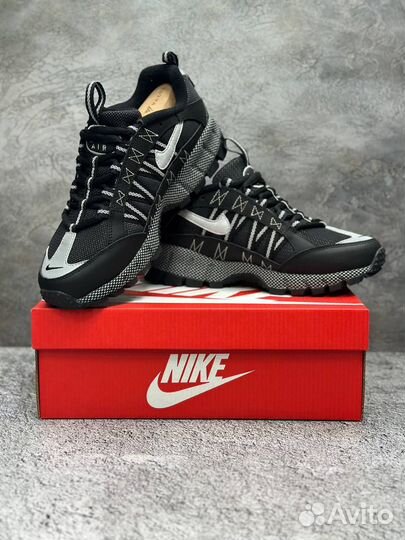 Черные Nike Air Humara QS