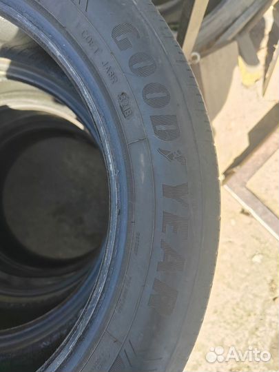 Goodyear EfficientGrip 205/55 R17 91V