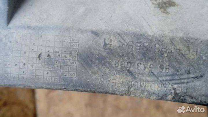 Брызговик задний правый Chevrolet Aveo T200 1.2