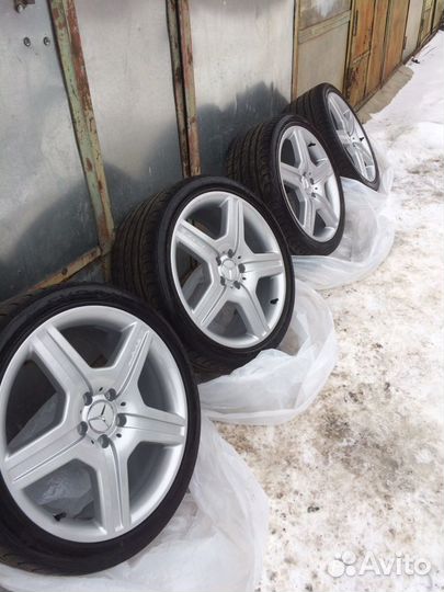 Комплект R19 оригинал 255/35 R19