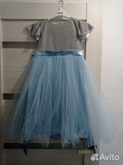 Платье нарядное