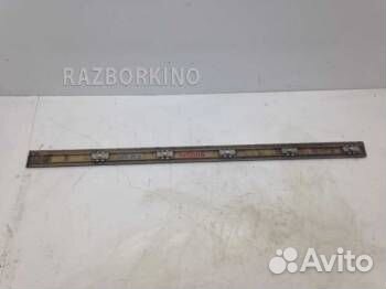 Молдинг двери передней левой