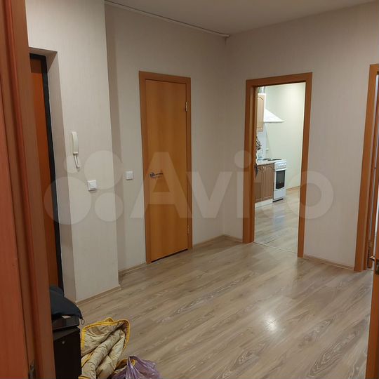 2-к. квартира, 70 м², 8/12 эт.