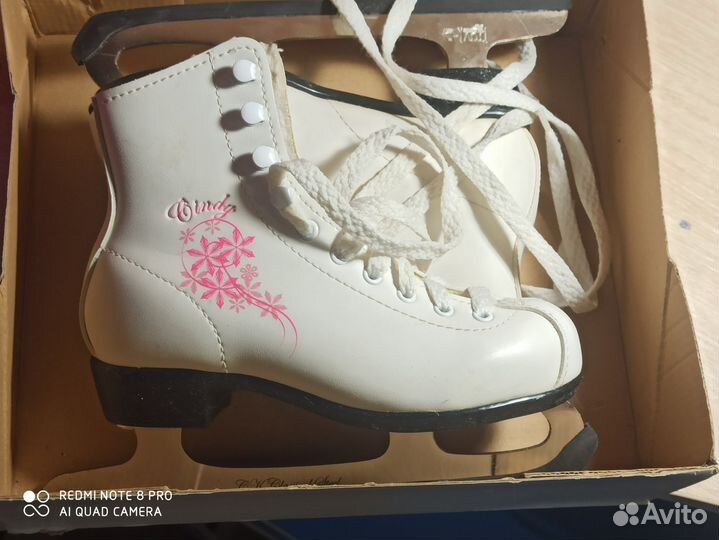 Коньки фигурные