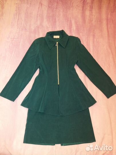 Костюм на девушку р. 44