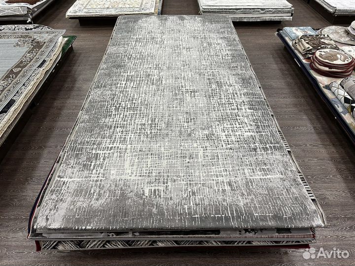 Ковер новый 2х4 современный